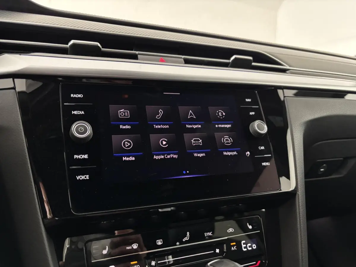 1.4 TSI eHybrid R-Line Business+