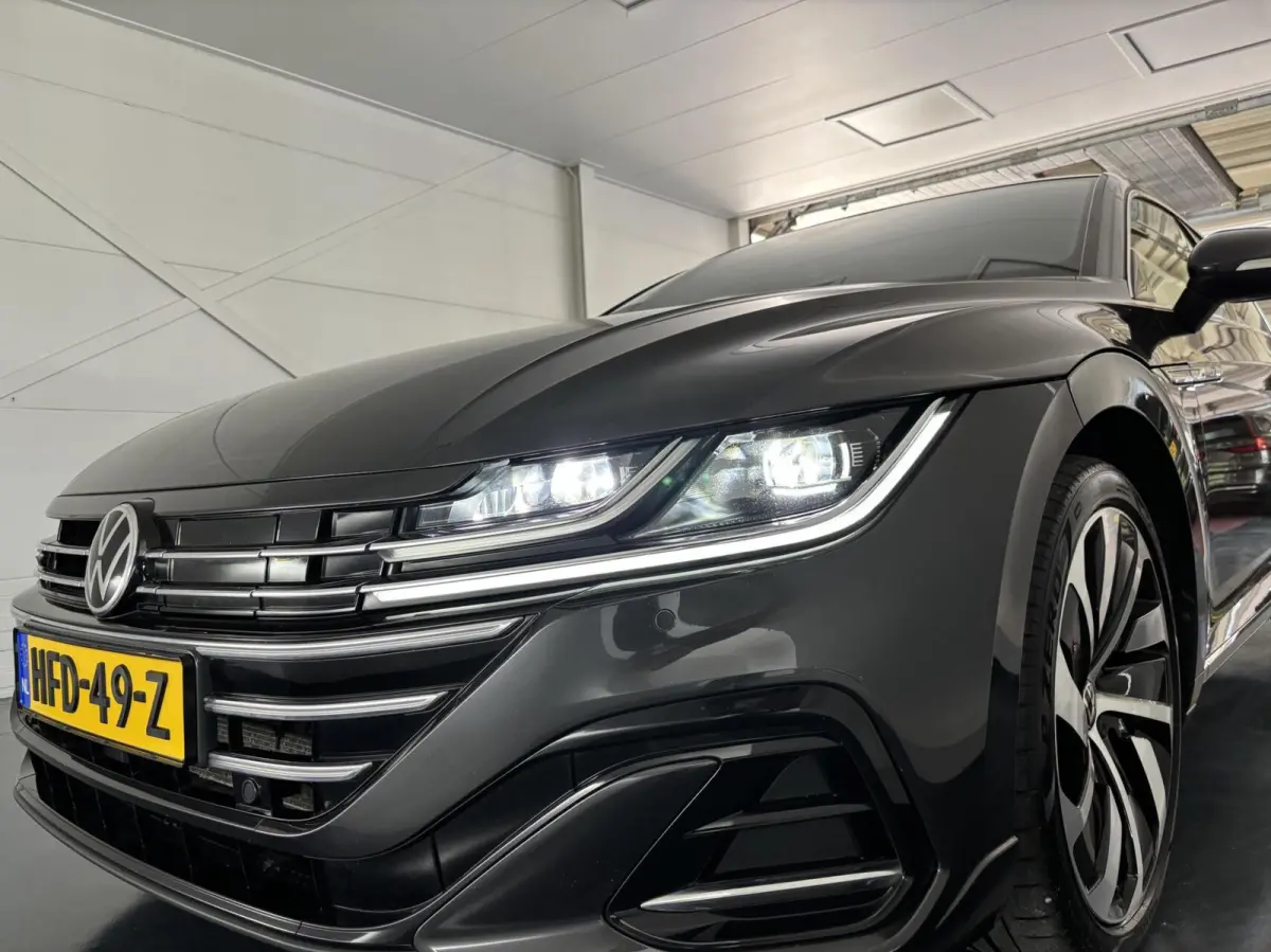 1.4 TSI eHybrid R-Line Business+