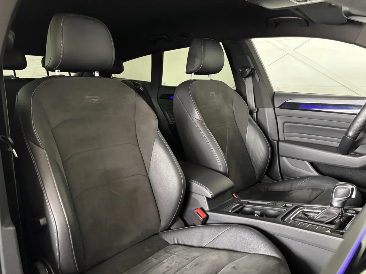 1.4 TSI eHybrid R-Line Business+