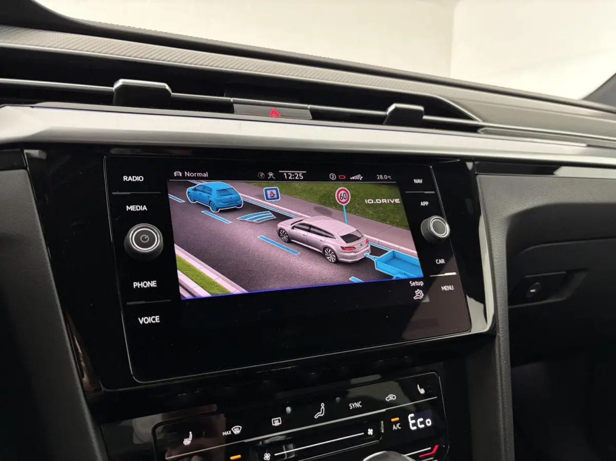 1.4 TSI eHybrid R-Line Business+