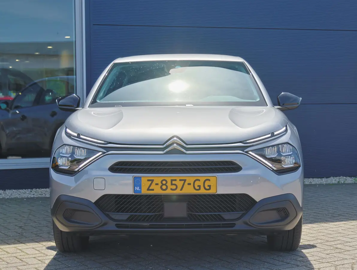 You 50 kWh 1ste Eigenaar | Warmtepomp | Camera | Cruise Control | Apple Carplay & Android Auto | 17" LMV