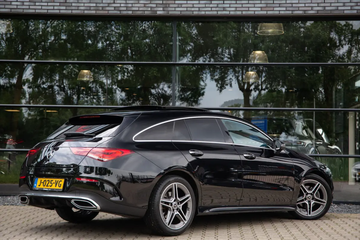 180 Business Solution AMG , Panoramadak, Sfeerverlichting, Trekhaak, Memory,