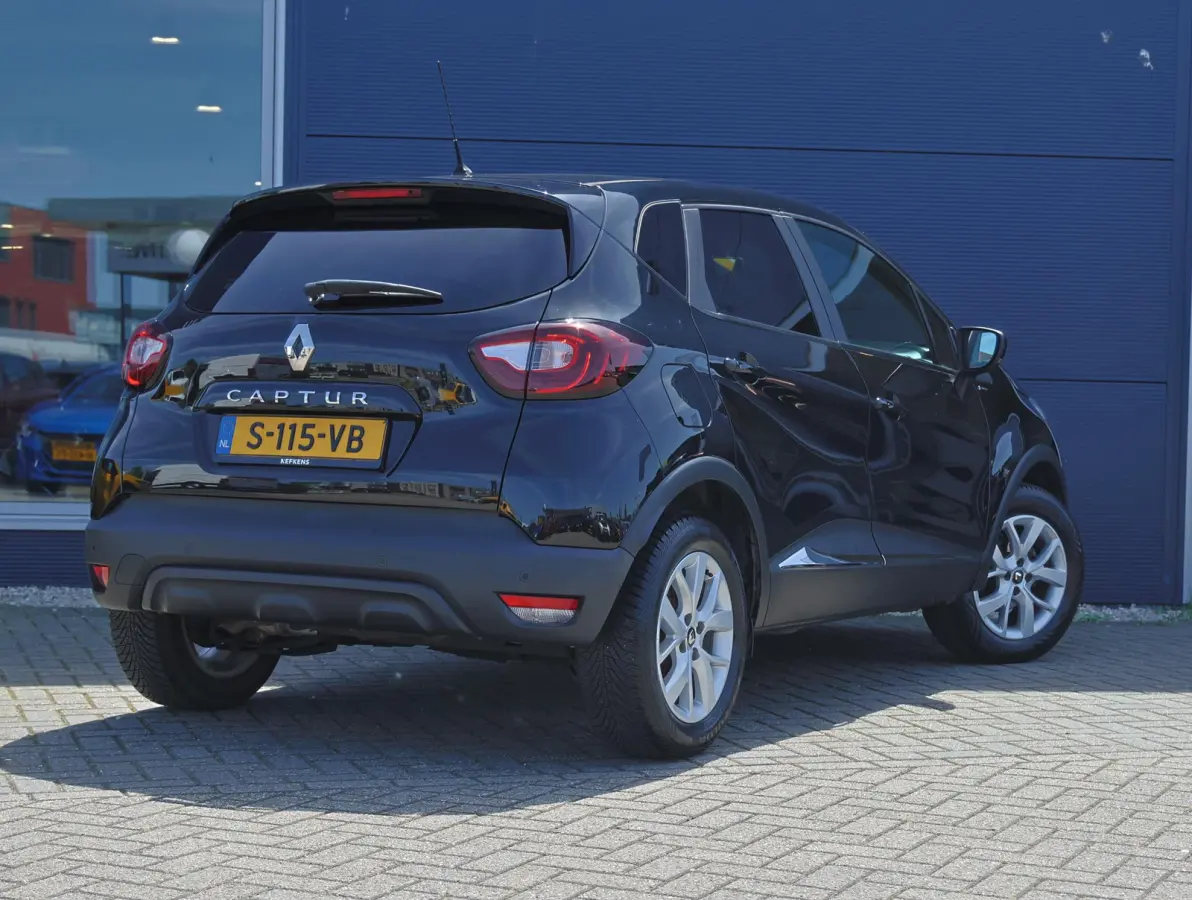 0.9 TCe 90pk Limited | Navigatie | Cruise Control | Airco | Parkeersensoren Achter | Keyless | 16" LMV