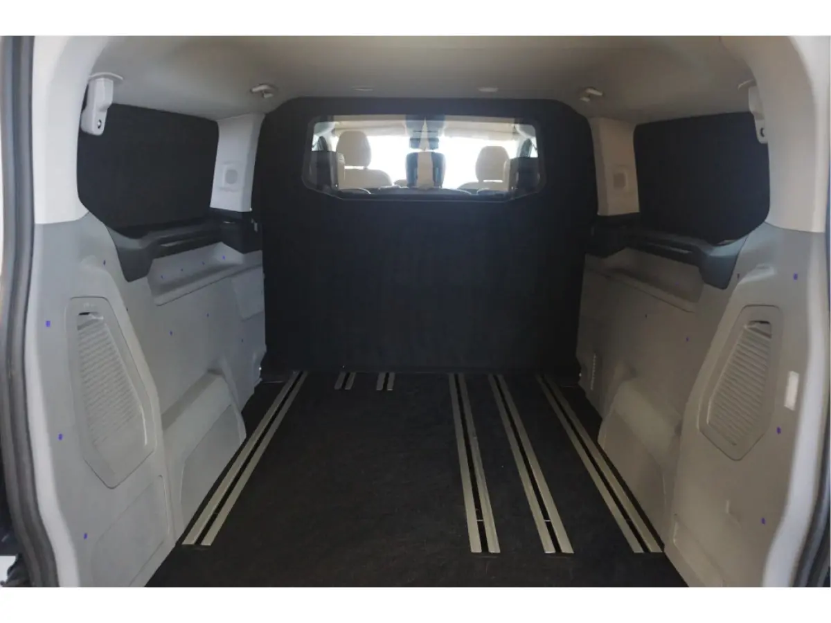 Tourneo 340L 2.5 PHEV 233PK Dubbel Cabine PRIJS INCL. BPM Leder, 19" LM, B&O, Pano, Elec. Schuifdeur, Trekhaak!! NR. TR5