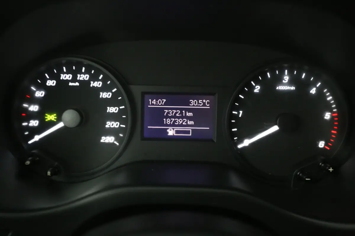 111 CDI Extra Lang | Oprijplaat | Airco | Camera | 3 Zits | Elektrpakket