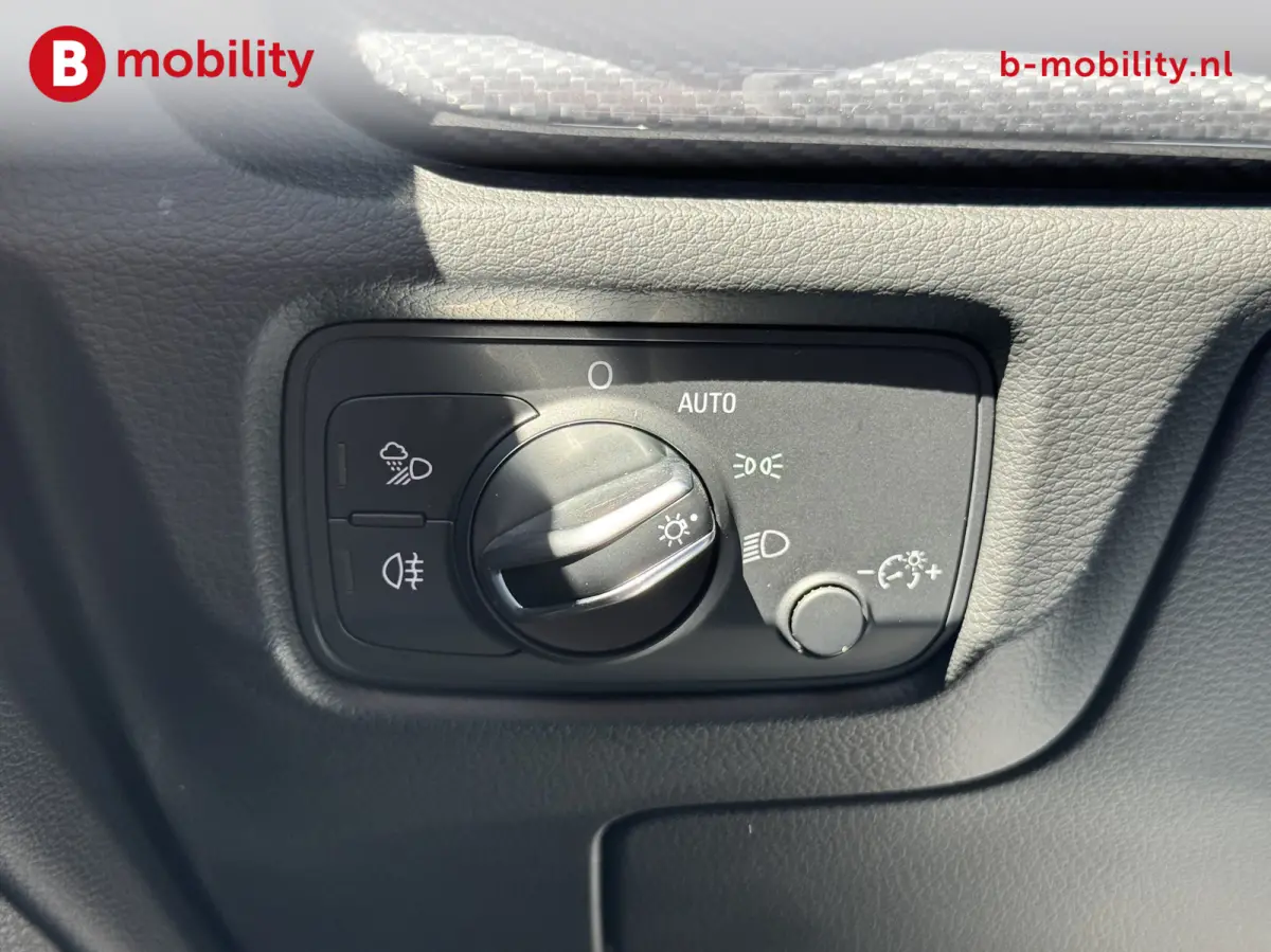 2.5 TFSI A3 quattro Facelift RS-Sportstoelen Virtual Cockpit | Bang&Olufsen | Panoramadak | ACC | Matrix verlichting | Sportuitlaat