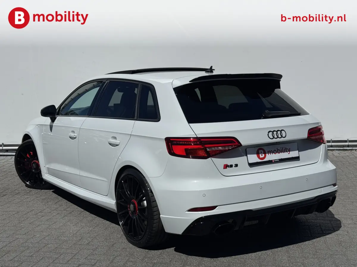 2.5 TFSI A3 quattro Facelift RS-Sportstoelen Virtual Cockpit | Bang&Olufsen | Panoramadak | ACC | Matrix verlichting | Sportuitlaat