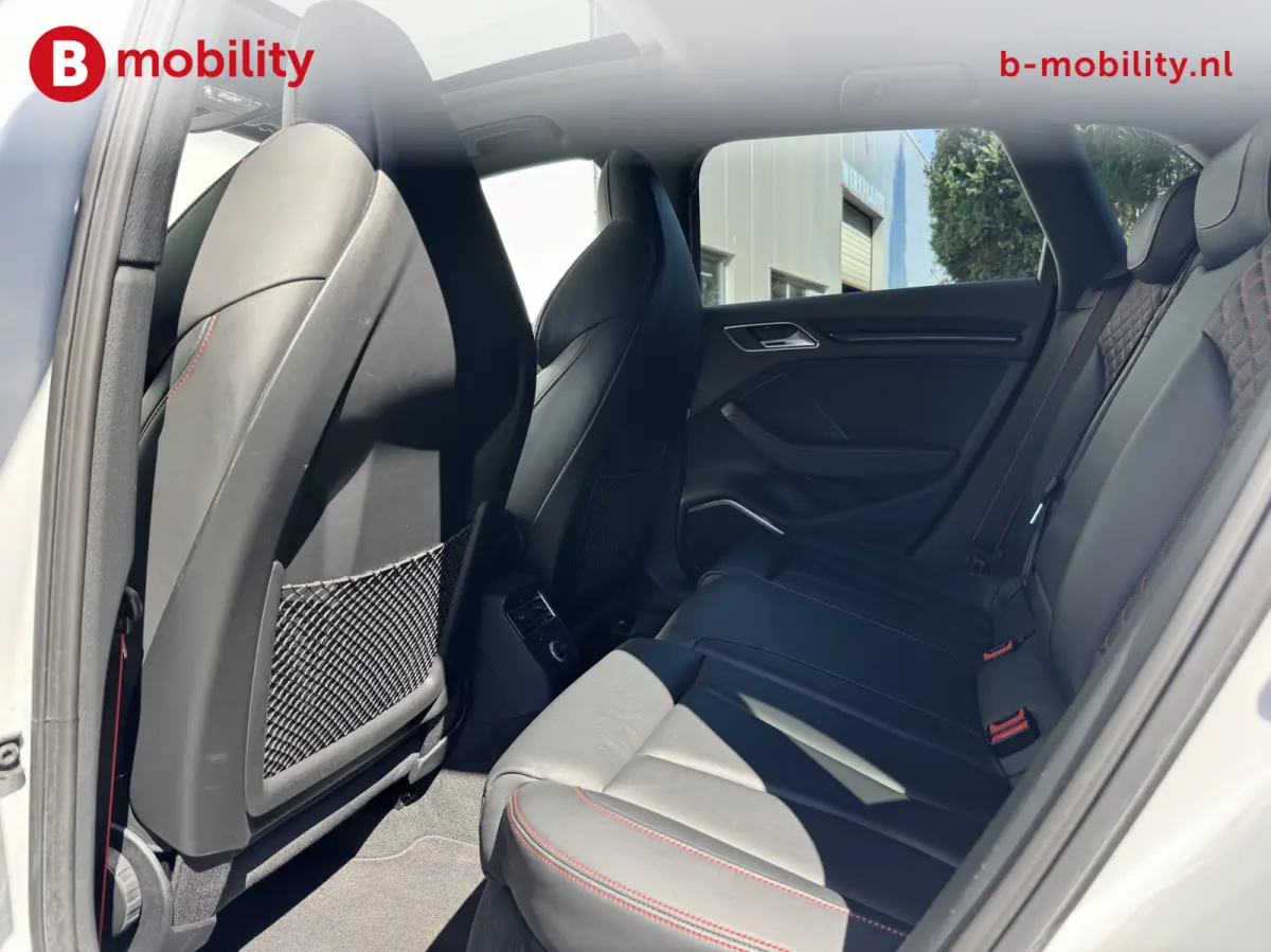 2.5 TFSI A3 quattro Facelift RS-Sportstoelen Virtual Cockpit | Bang&Olufsen | Panoramadak | ACC | Matrix verlichting | Sportuitlaat