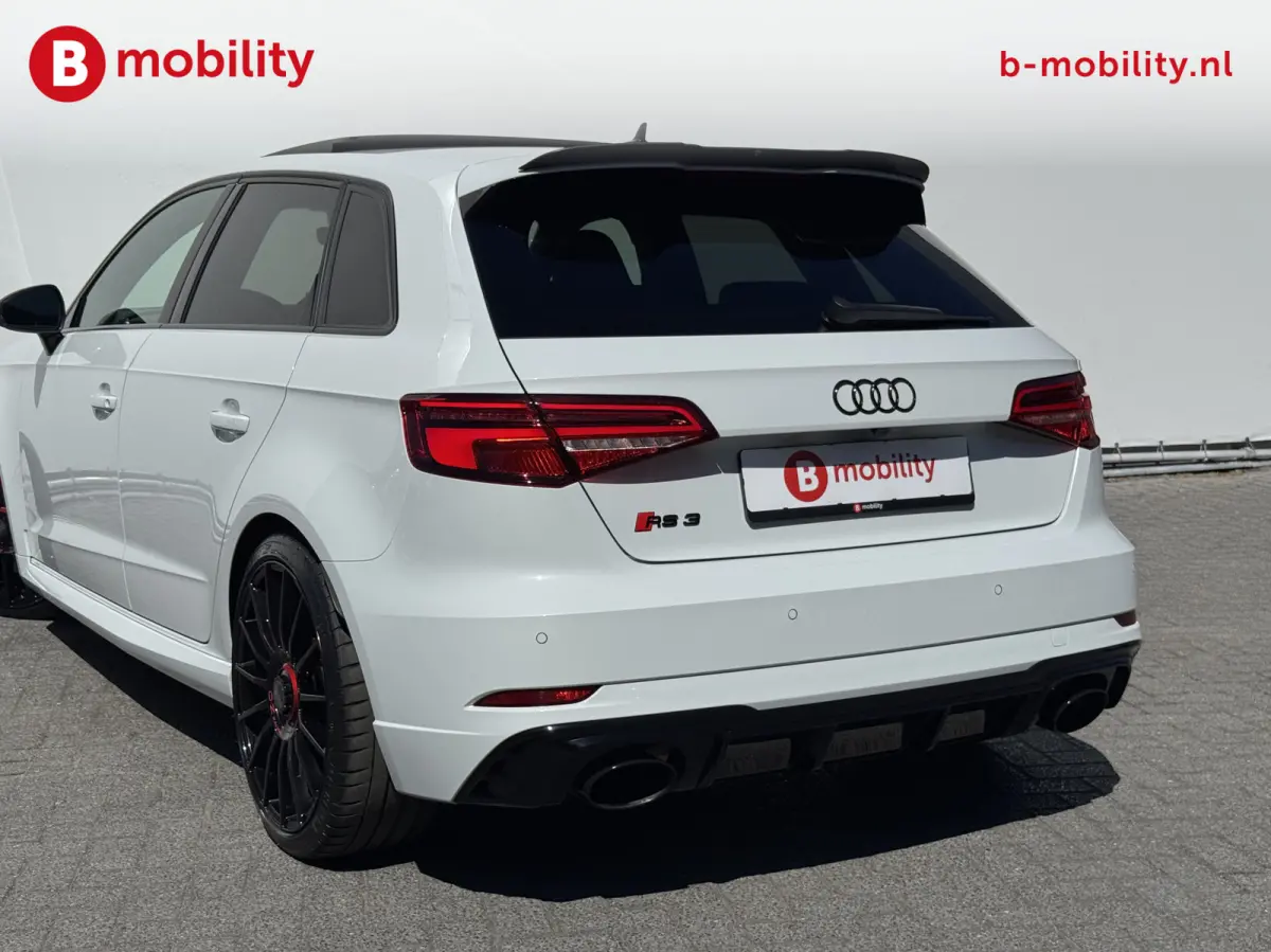2.5 TFSI A3 quattro Facelift RS-Sportstoelen Virtual Cockpit | Bang&Olufsen | Panoramadak | ACC | Matrix verlichting | Sportuitlaat