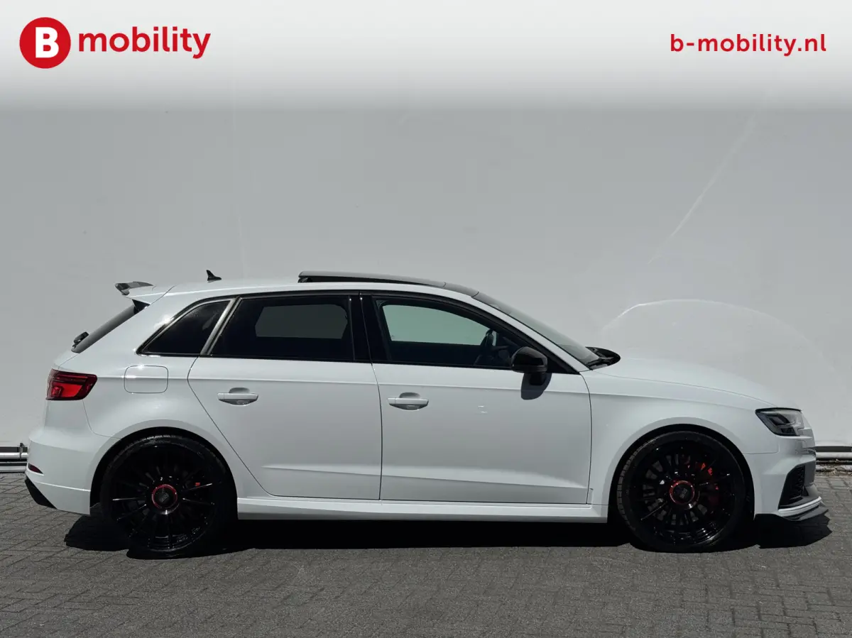 2.5 TFSI A3 quattro Facelift RS-Sportstoelen Virtual Cockpit | Bang&Olufsen | Panoramadak | ACC | Matrix verlichting | Sportuitlaat