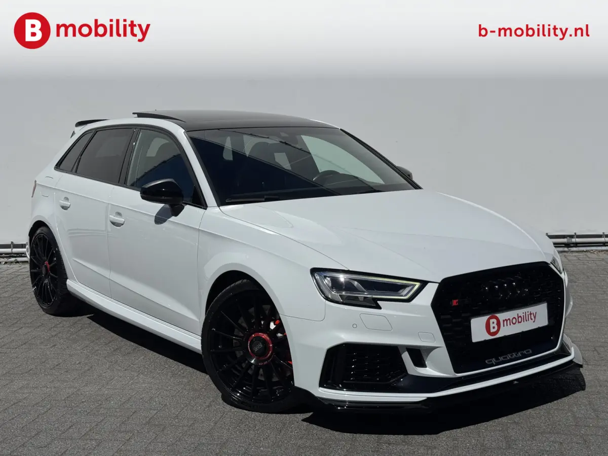 2.5 TFSI A3 quattro Facelift RS-Sportstoelen Virtual Cockpit | Bang&Olufsen | Panoramadak | ACC | Matrix verlichting | Sportuitlaat