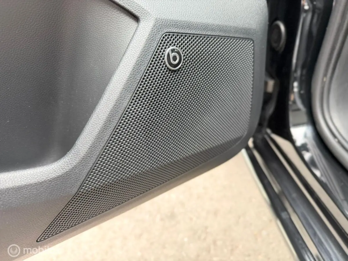 1.0 TSI FR Business Intense Plus