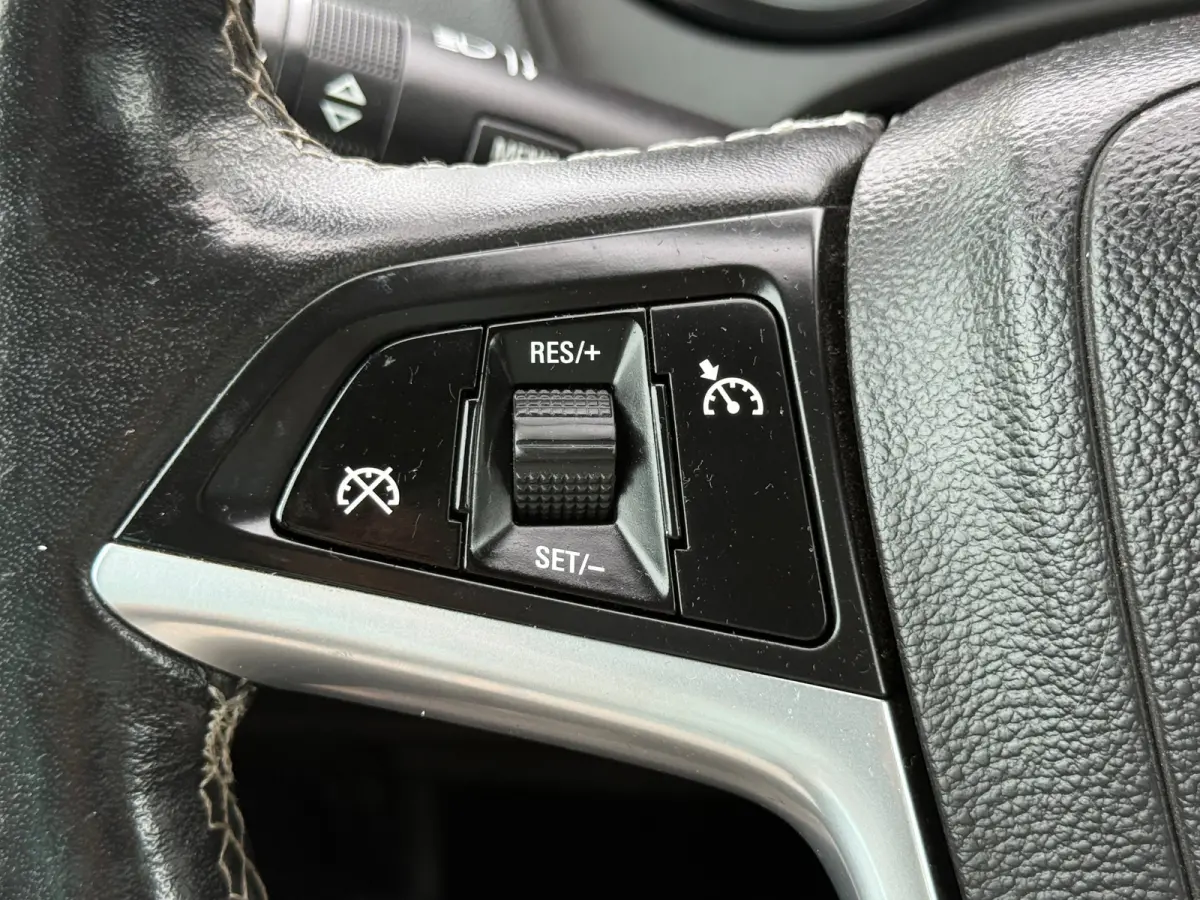 1.4 Turbo Cosmo Navi Cruise Leder bekleding Airco 1ste Eigenaar Nieuwe Apk