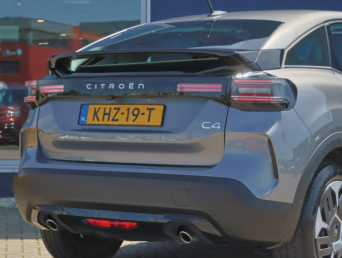 Plus Hybrid 136pk 1ste Eigenaar | Camera | Cruise Control | Apple Carplay & Android Auto |