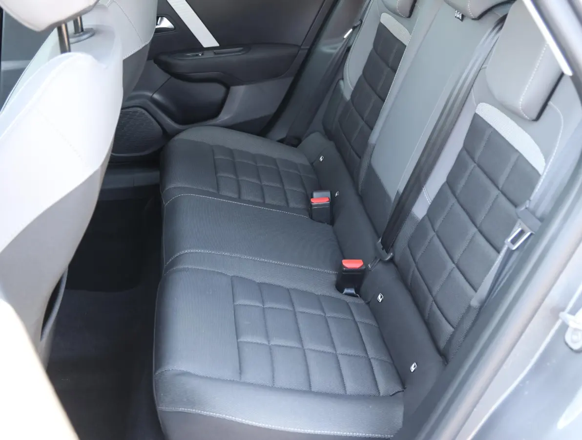 Plus Hybrid 136pk 1ste Eigenaar | Camera | Cruise Control | Apple Carplay & Android Auto |