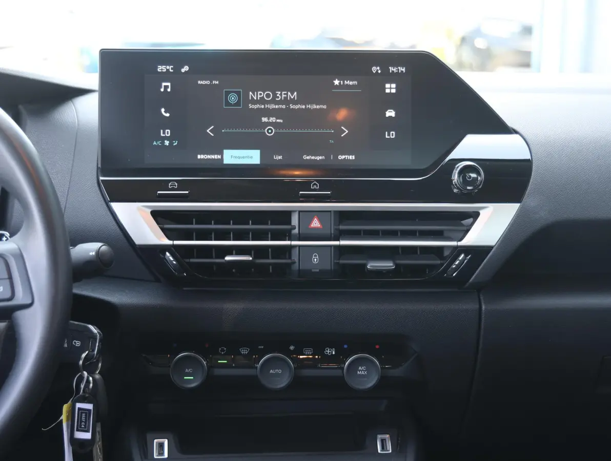 Plus Hybrid 136pk 1ste Eigenaar | Camera | Cruise Control | Apple Carplay & Android Auto |