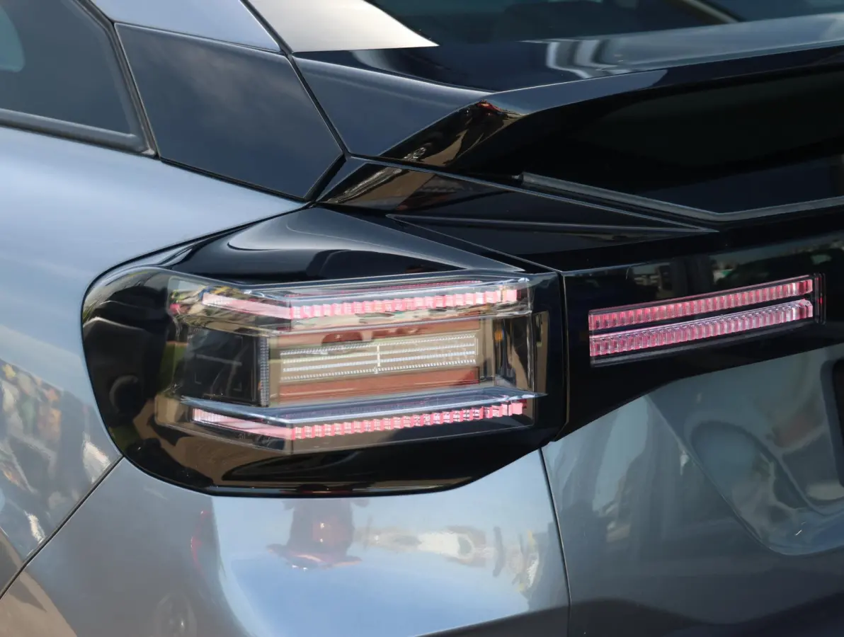 Plus Hybrid 136pk 1ste Eigenaar | Camera | Cruise Control | Apple Carplay & Android Auto |