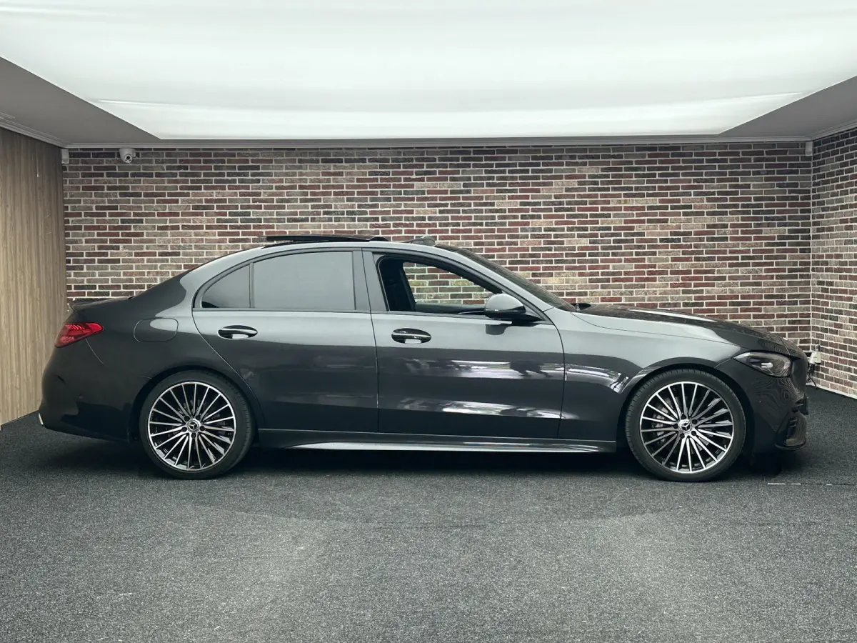180 AMG Line Panoramadak Sfeer Burmeister 360