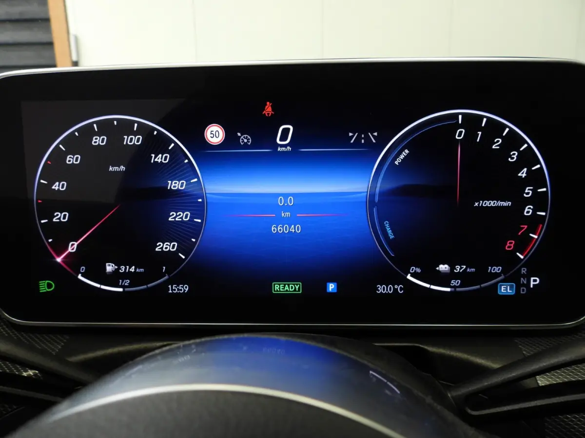 C300e Business Line SCHUIFDAK/NIGHT/SFEER/LED/18"LMV!