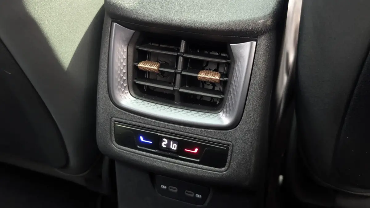 1.5 TSI e-Hybrid 272pk DSG VZ Performance | SoH 100% | Trekhaak | Sennheiser