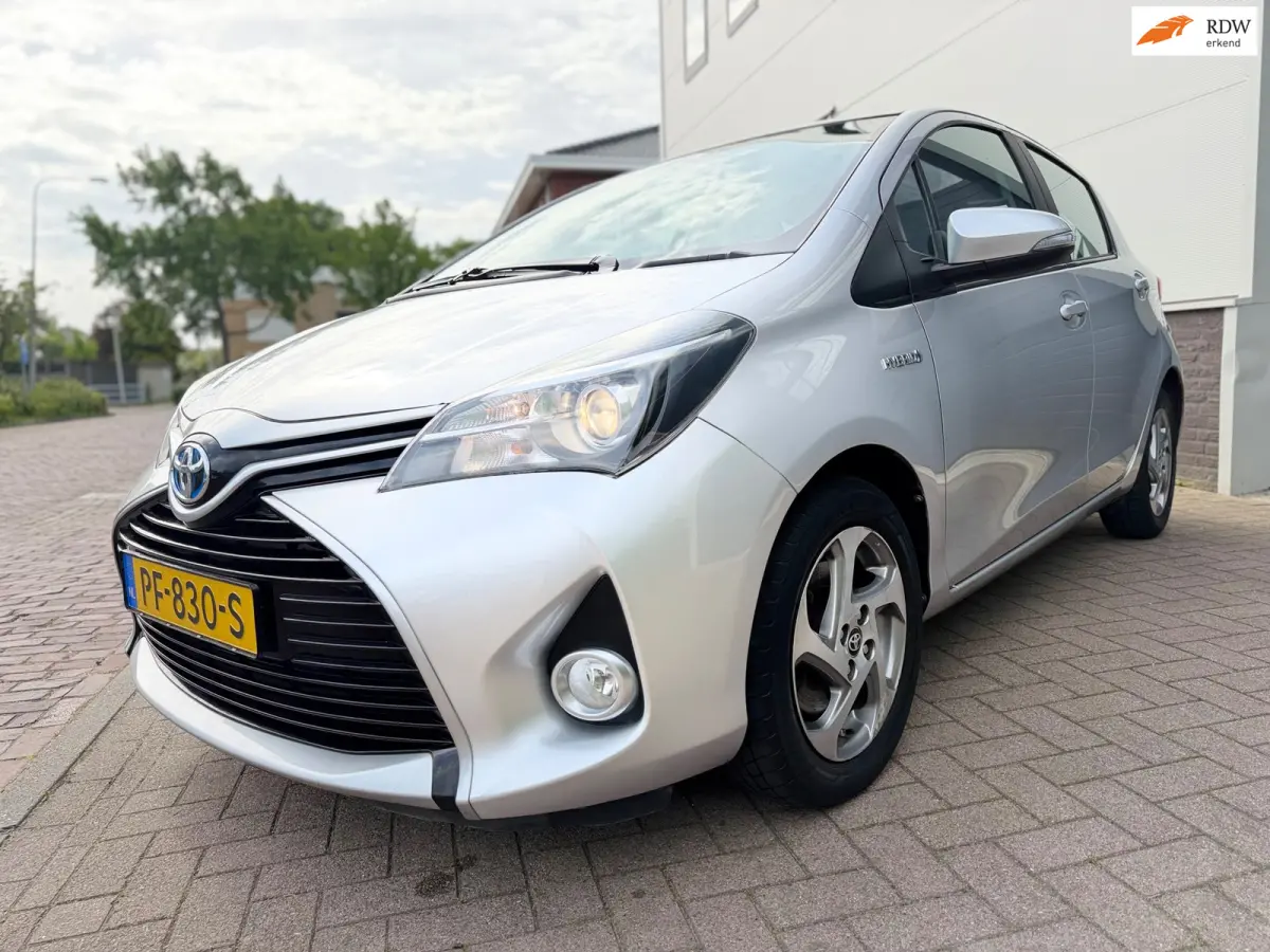 1.5 Hybrid Lease Limited Bi-Tone/Automaat/Navi/Camera/Climate-c/Goed-onderhouden
