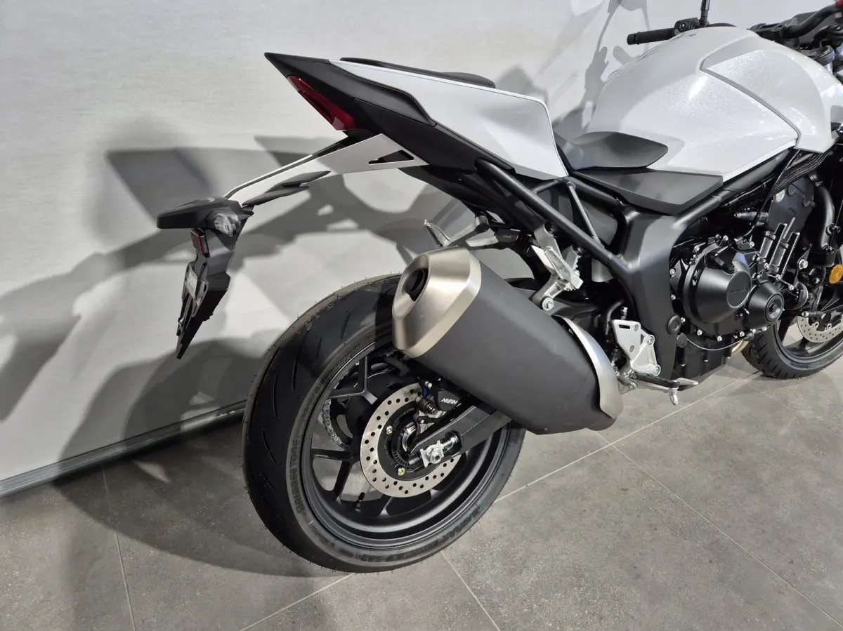CB 1000 HORNET