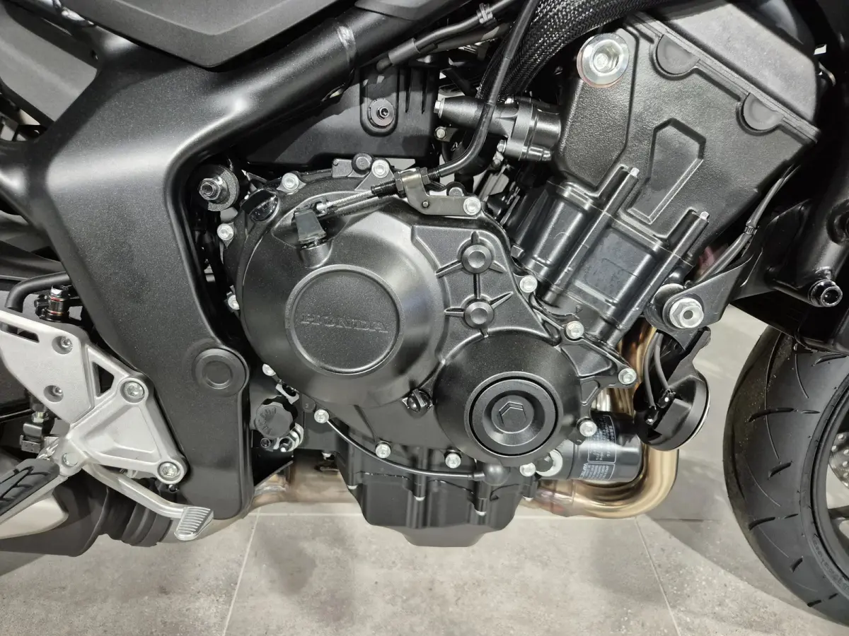 CB 1000 HORNET
