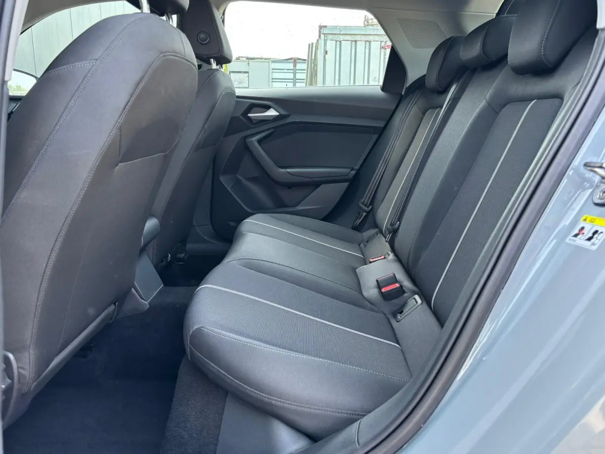 25 TFSI Advanced edition | AppleCarPlay/ AndroidAuto | Cruise Control | Climate Control |8.561 km!!
