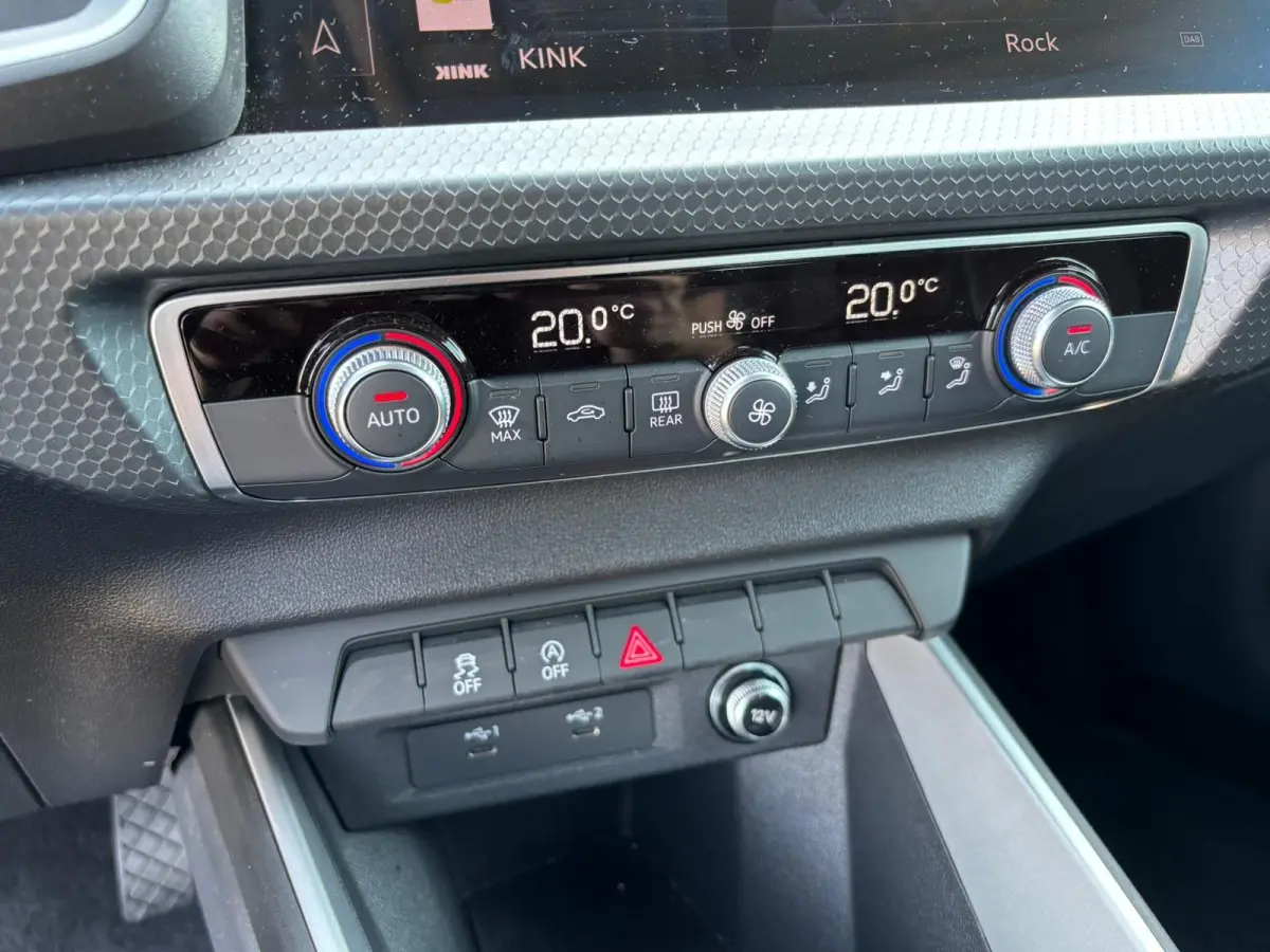 25 TFSI Advanced edition | AppleCarPlay/ AndroidAuto | Cruise Control | Climate Control |8.561 km!!