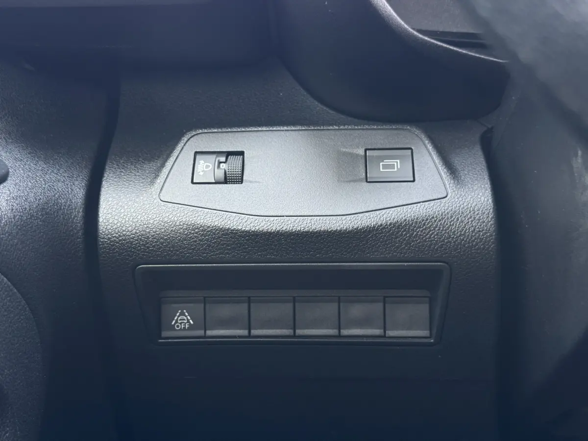 1.5 D 100PK Nieuw Model! L1 Climate Control Cruise Control Lane Assist Stoelverwarming Parkeersensoren