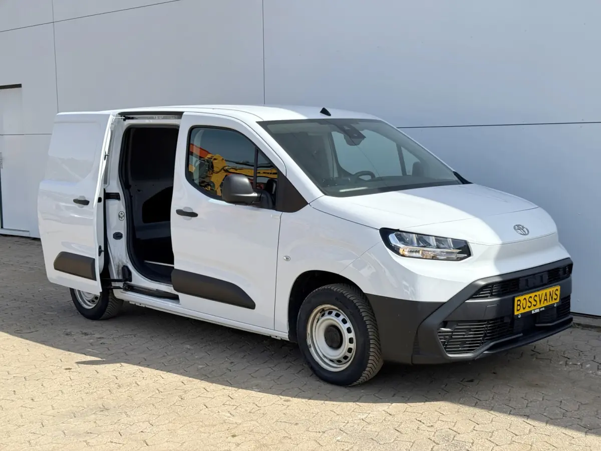 1.5 D 100PK Nieuw Model! L1 Climate Control Cruise Control Lane Assist Stoelverwarming Parkeersensoren