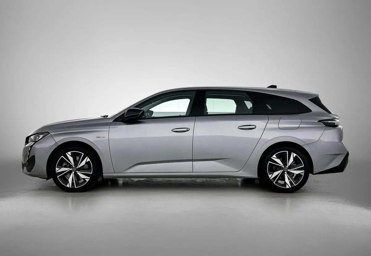 Active Pack Business 1.6 Plug-in Hybrid 180pk Automaat | Navigatie | Climate Control | Cruise Control | Parkeersensoren | Led koplampen | Keyless start | Draadloze Apple Carplay / Android Au