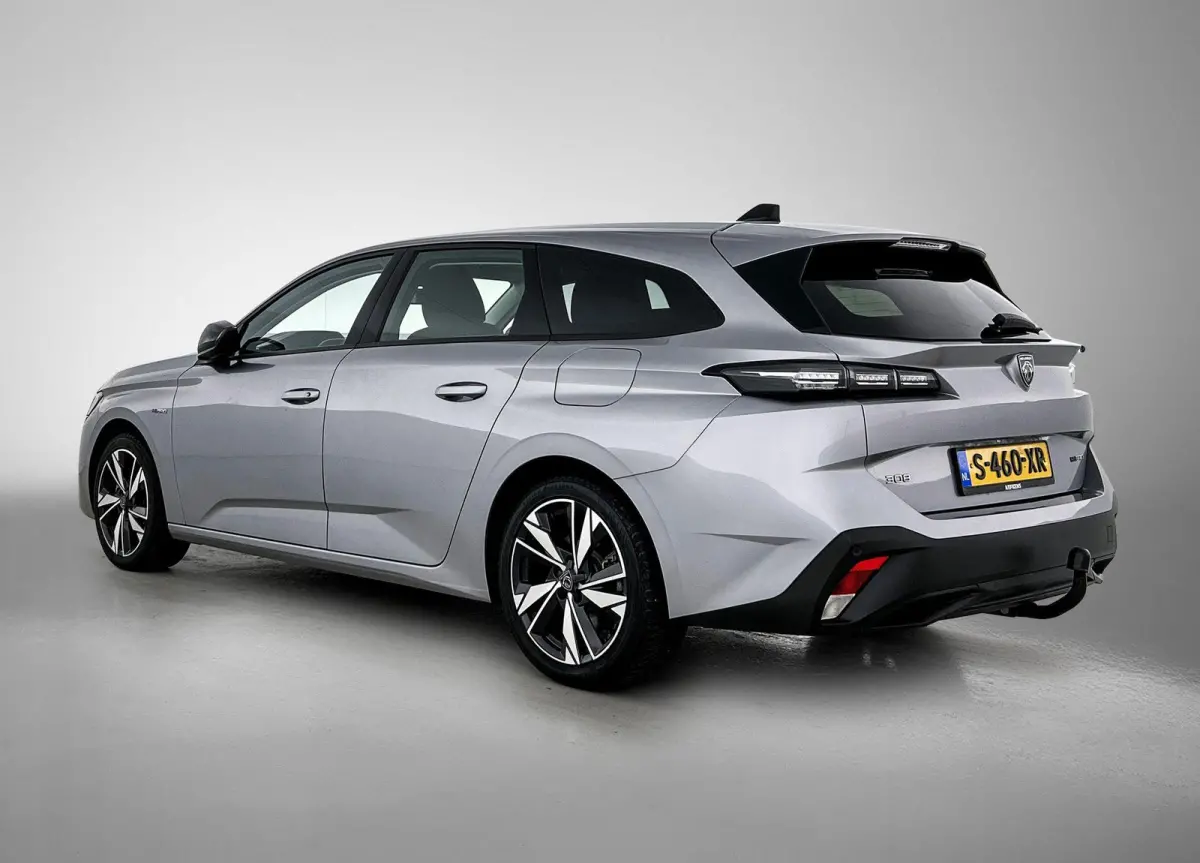 Active Pack Business 1.6 Plug-in Hybrid 180pk Automaat | Navigatie | Climate Control | Cruise Control | Parkeersensoren | Led koplampen | Keyless start | Draadloze Apple Carplay / Android Au
