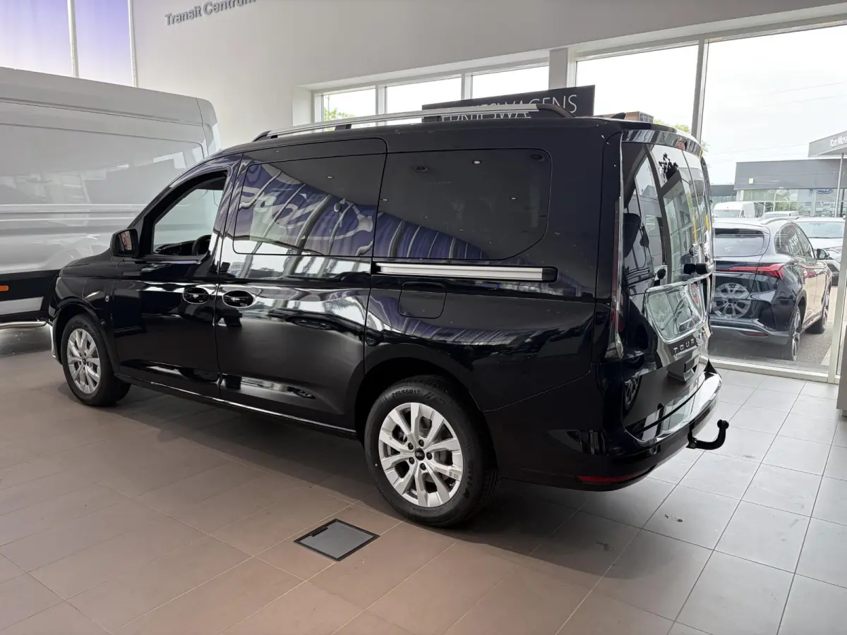 Tourneo TREKHAAK | 7 ZITS | ADAPTIVE CRUISE CONTROL | CAMERA | CARPLAY | BLIND SPOT