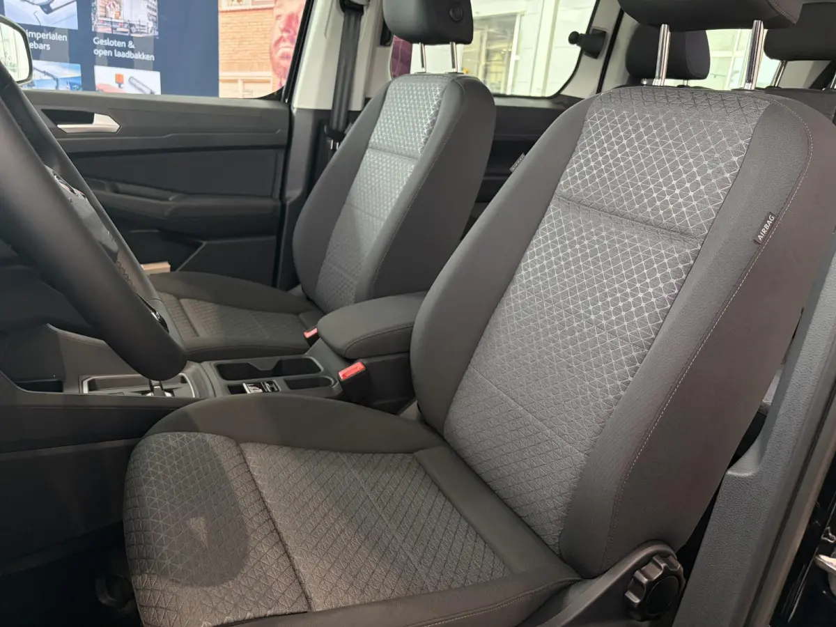 Tourneo TREKHAAK | 7 ZITS | ADAPTIVE CRUISE CONTROL | CAMERA | CARPLAY | BLIND SPOT