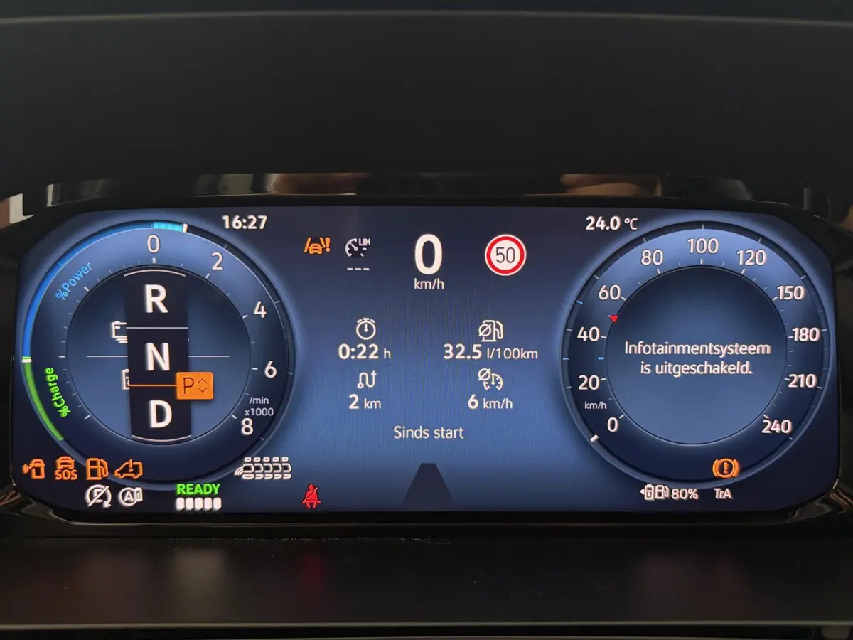 Tourneo TREKHAAK | 7 ZITS | ADAPTIVE CRUISE CONTROL | CAMERA | CARPLAY | BLIND SPOT
