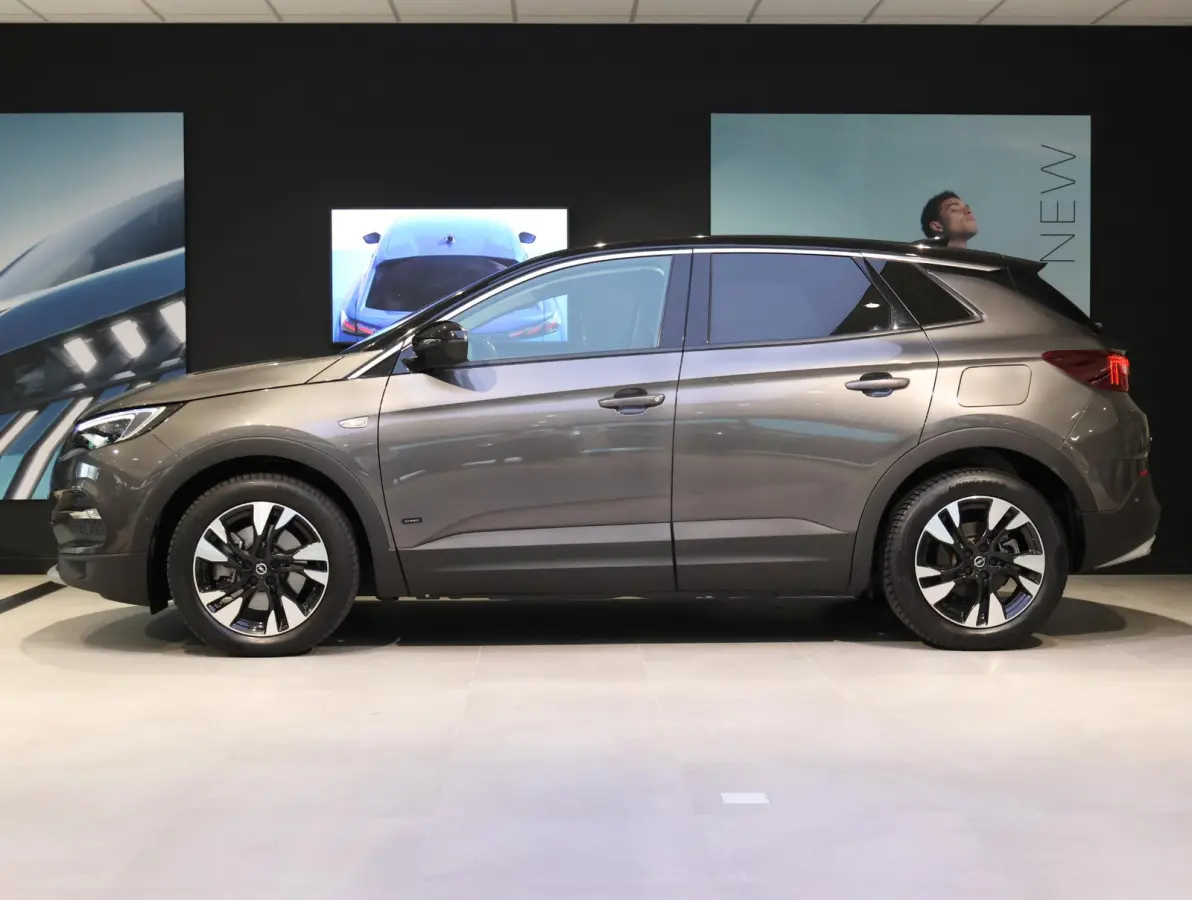 SUV Ultimate Plug-in Hybrid 225 pk Automaat | 1ste eigenaar | DENON | Winterpakket | LEER | Camera | LED lampen | AUTOMAAT