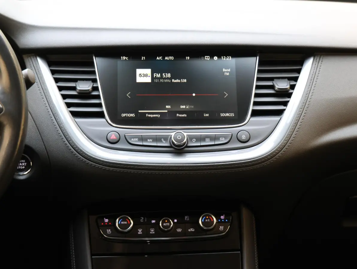 SUV Ultimate Plug-in Hybrid 225 pk Automaat | 1ste eigenaar | DENON | Winterpakket | LEER | Camera | LED lampen | AUTOMAAT