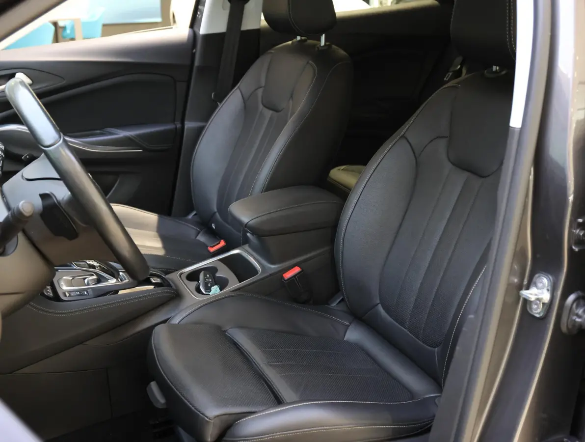 SUV Ultimate Plug-in Hybrid 225 pk Automaat | 1ste eigenaar | DENON | Winterpakket | LEER | Camera | LED lampen | AUTOMAAT