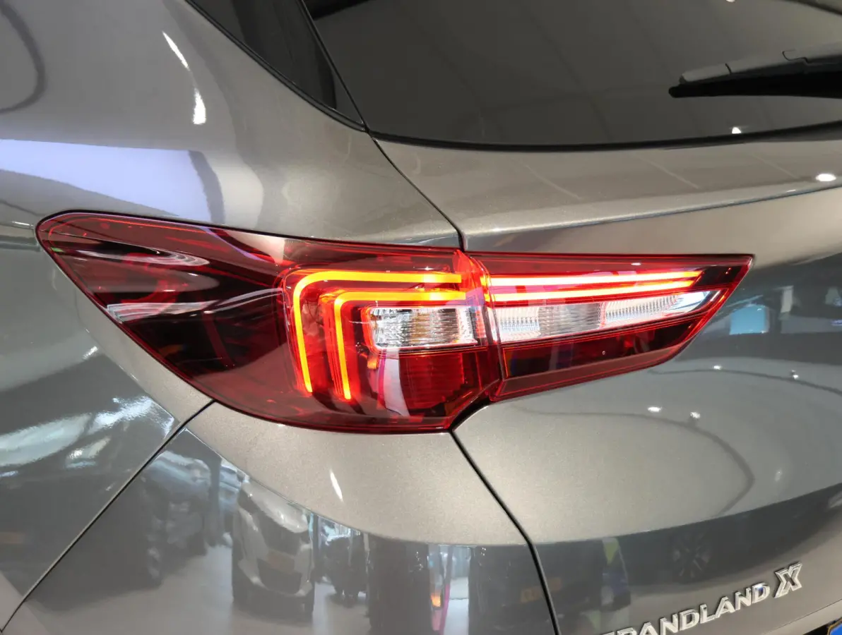 SUV Ultimate Plug-in Hybrid 225 pk Automaat | 1ste eigenaar | DENON | Winterpakket | LEER | Camera | LED lampen | AUTOMAAT