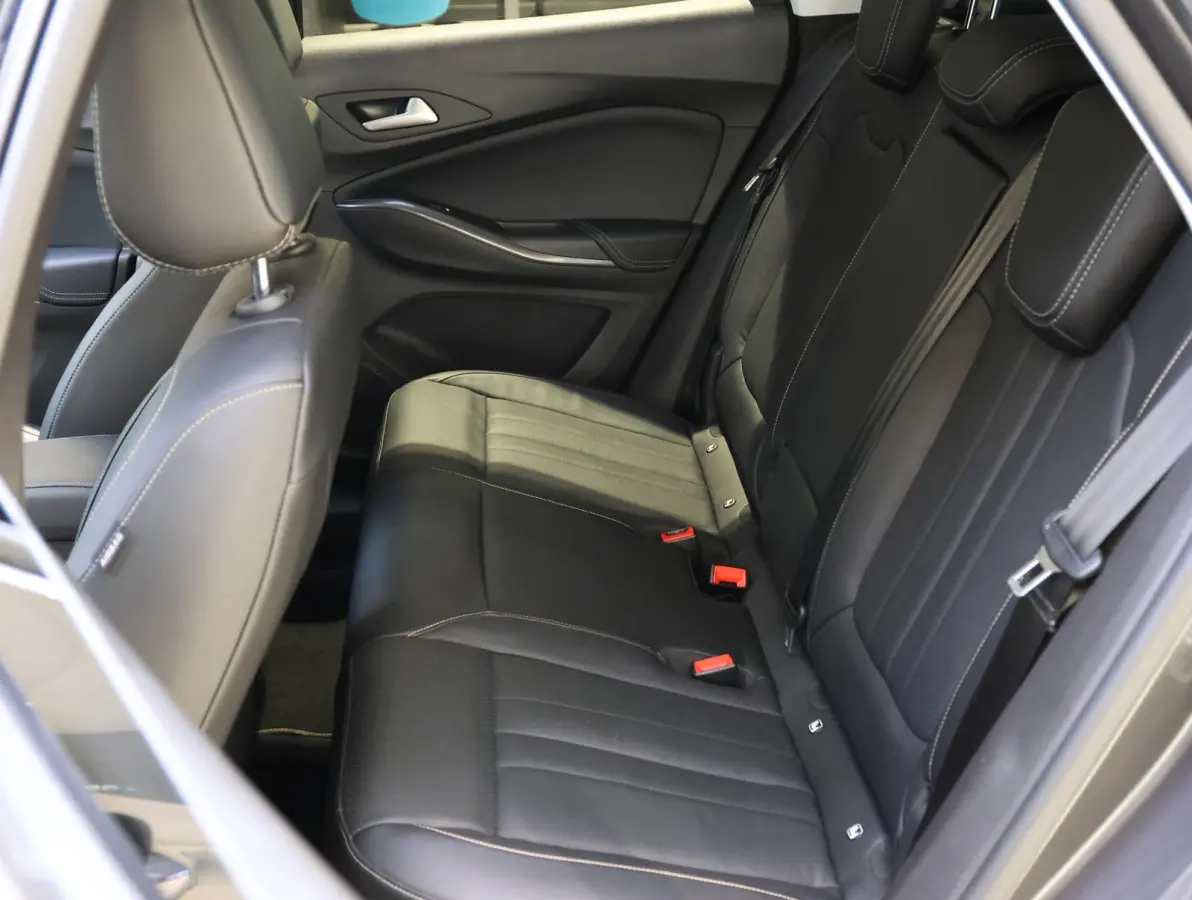 SUV Ultimate Plug-in Hybrid 225 pk Automaat | 1ste eigenaar | DENON | Winterpakket | LEER | Camera | LED lampen | AUTOMAAT