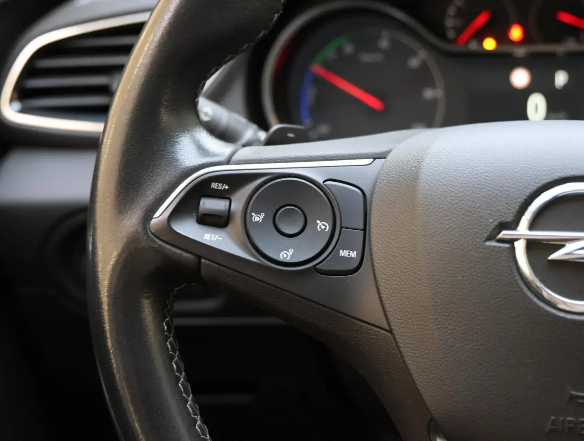 SUV Ultimate Plug-in Hybrid 225 pk Automaat | 1ste eigenaar | DENON | Winterpakket | LEER | Camera | LED lampen | AUTOMAAT
