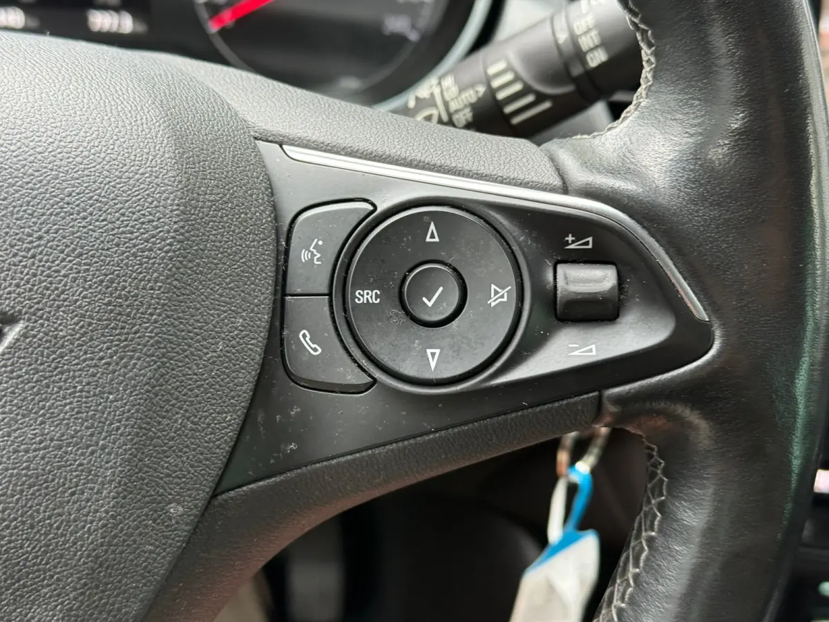 1.2 Turbo Elegance l Automaat l Camera l Trekhaak l Navi l Climate l Net grote beurt gehad l