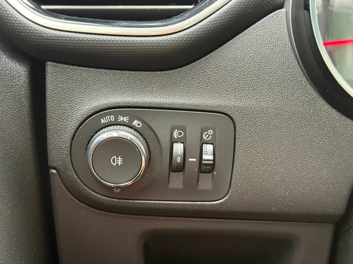 1.2 Turbo Elegance l Automaat l Camera l Trekhaak l Navi l Climate l Net grote beurt gehad l