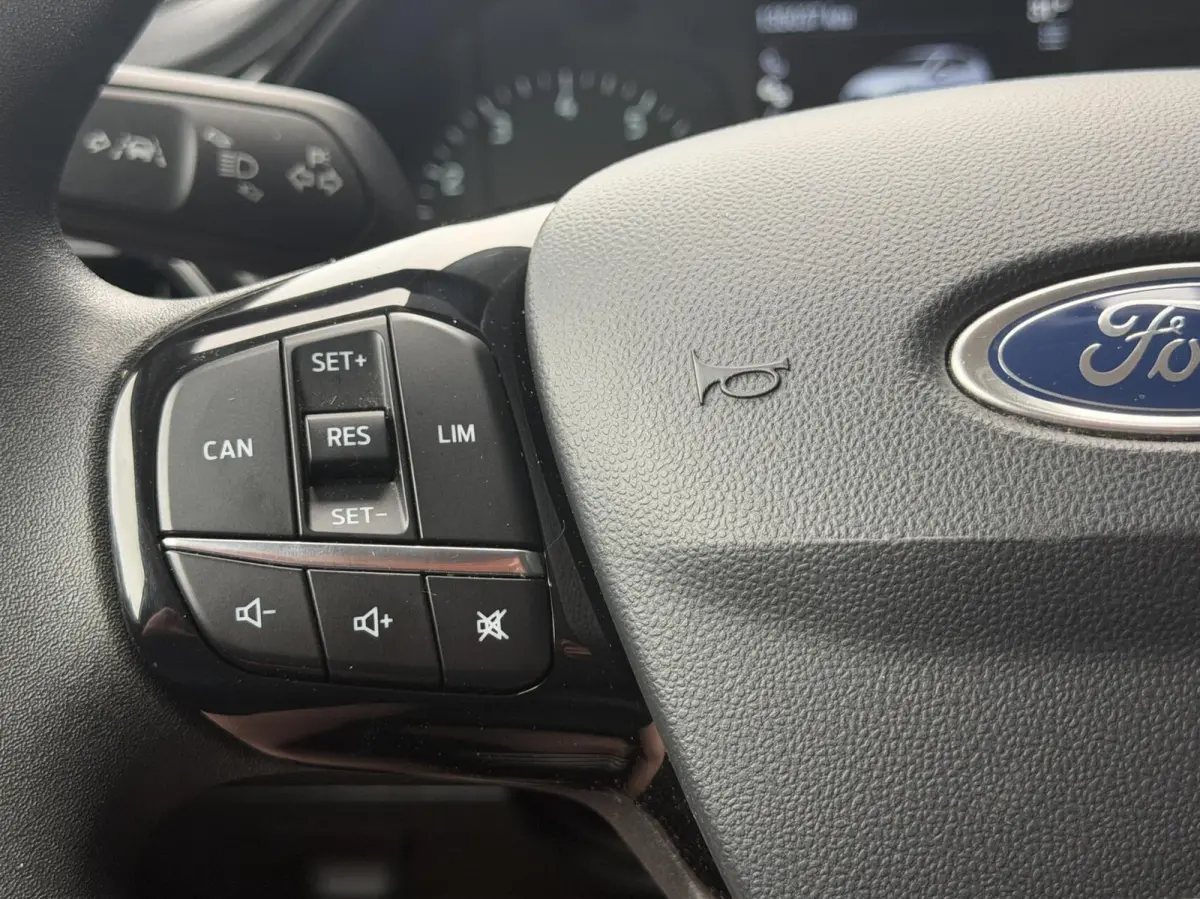 1.1 Trend Cruise CarPlay PDC Airco Elek spiegel