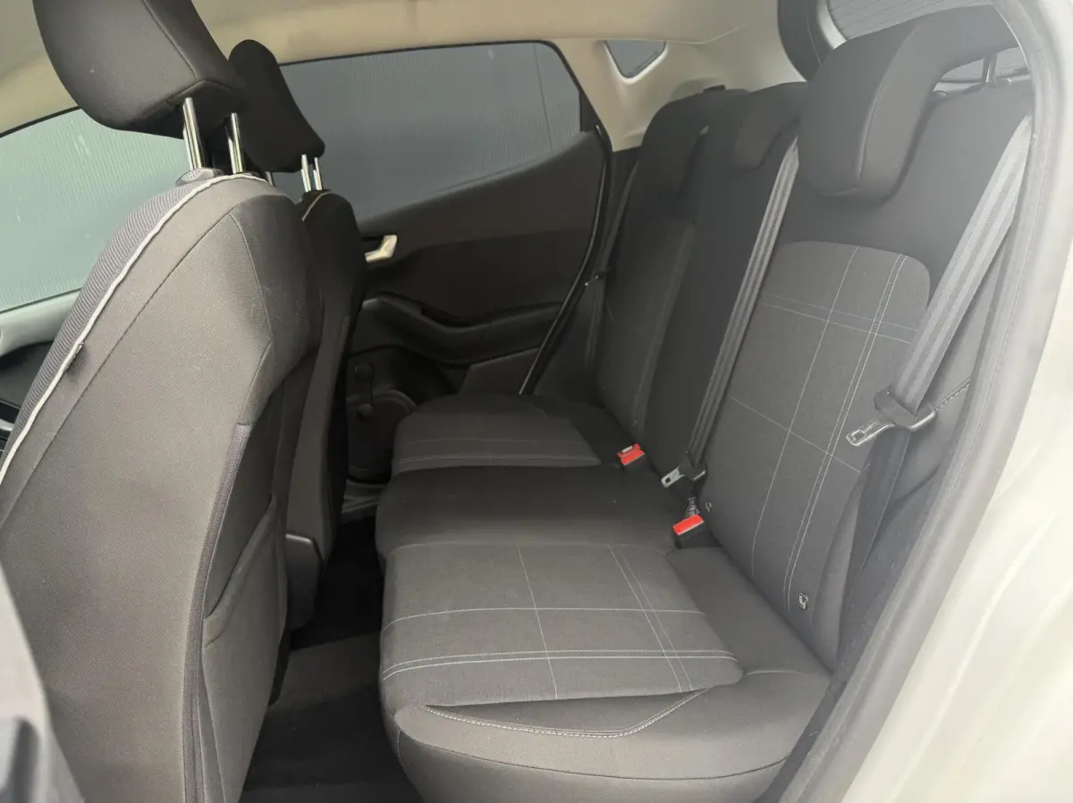 1.1 Trend Cruise CarPlay PDC Airco Elek spiegel