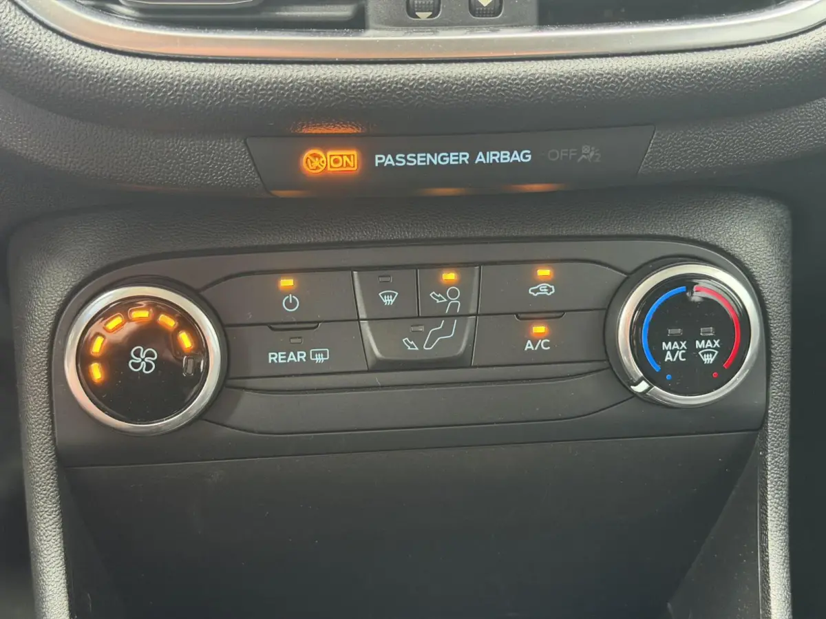 1.1 Trend Cruise CarPlay PDC Airco Elek spiegel