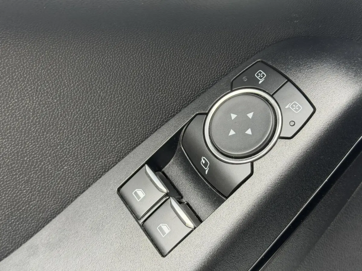 1.1 Trend Cruise CarPlay PDC Airco Elek spiegel
