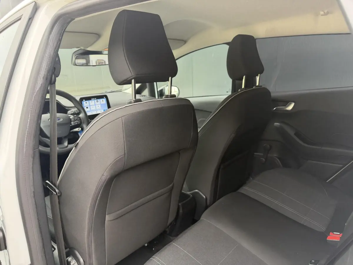 1.1 Trend Cruise CarPlay PDC Airco Elek spiegel