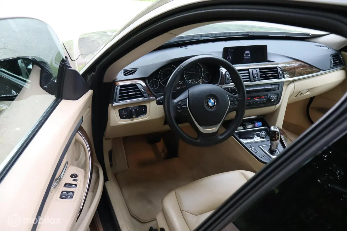 328i xDrive High Executive!